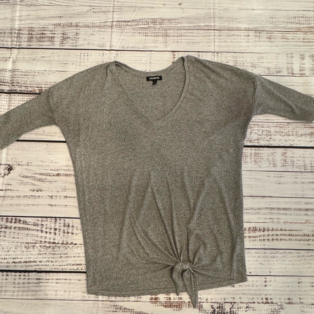 Express Gray V-Neck Short Sleeve Tee